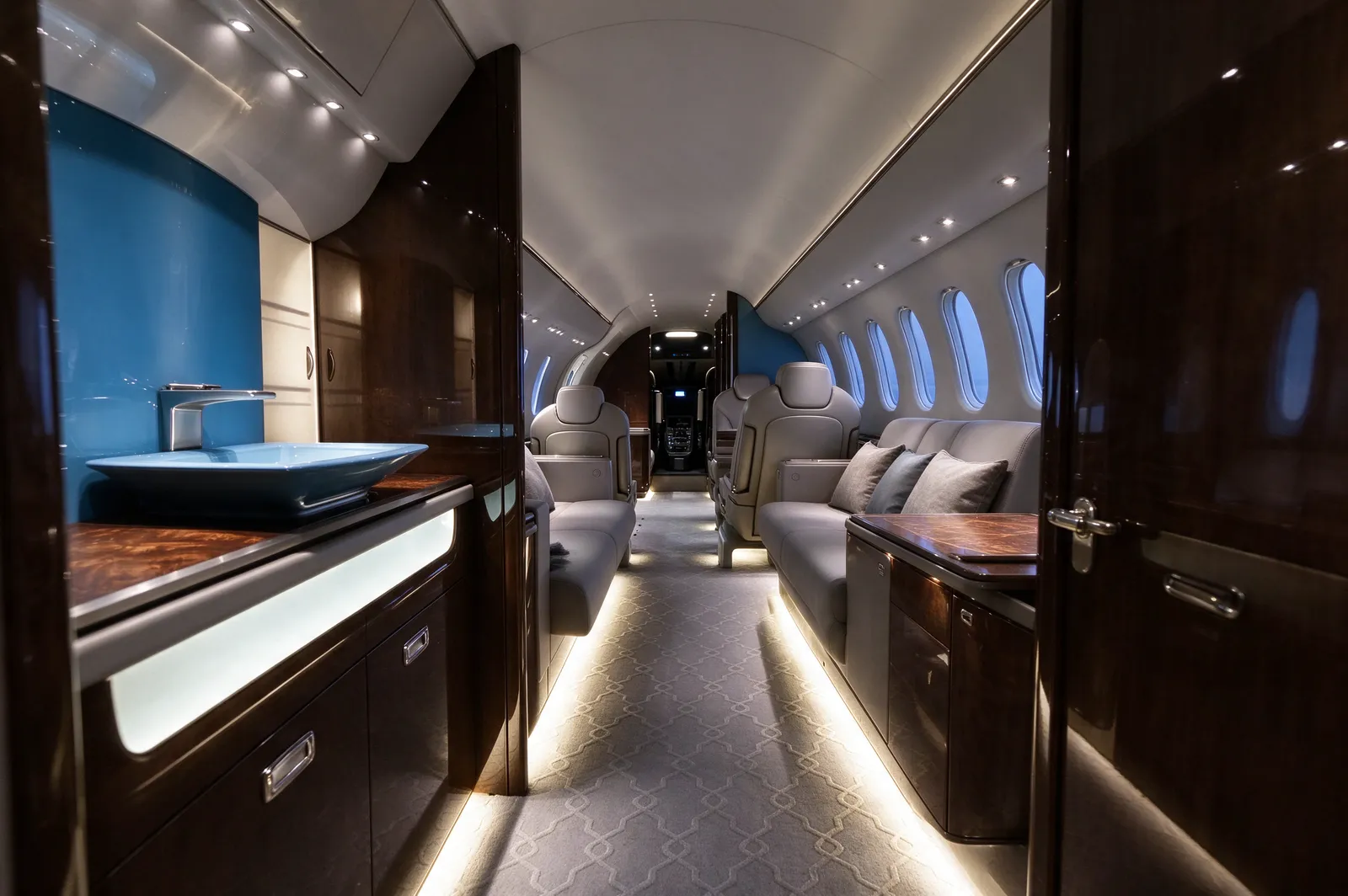 Cessna Citation Latitude, cabin